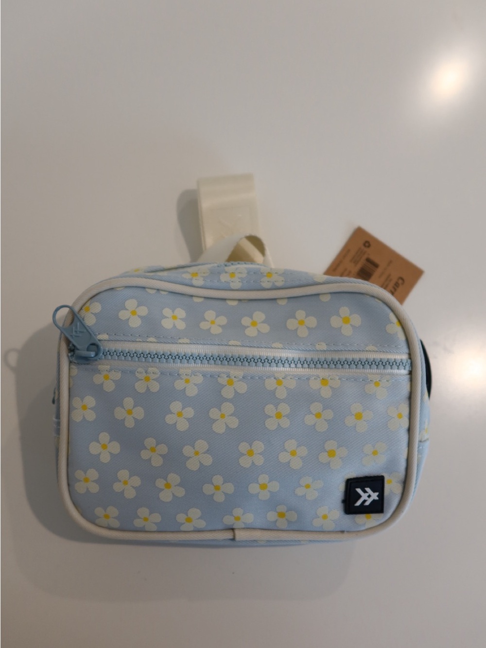 Thread Wallet Luna Daisy Belt Bag NWT